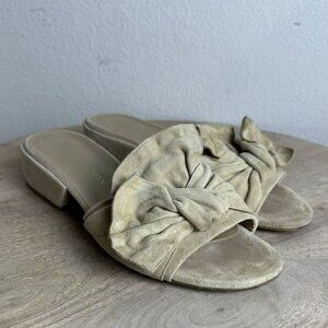 Stuart Weitzman Giftwray Bow Beige Suede Heels slides‎ Womens Size 7.5M